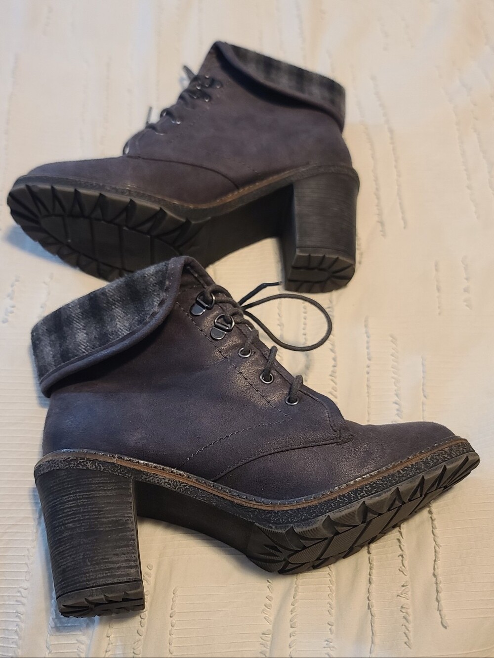 White Mountain Jay Jay Gray Plaid Cuff Lace Up Ankle Booties Round Toe Sz 10M